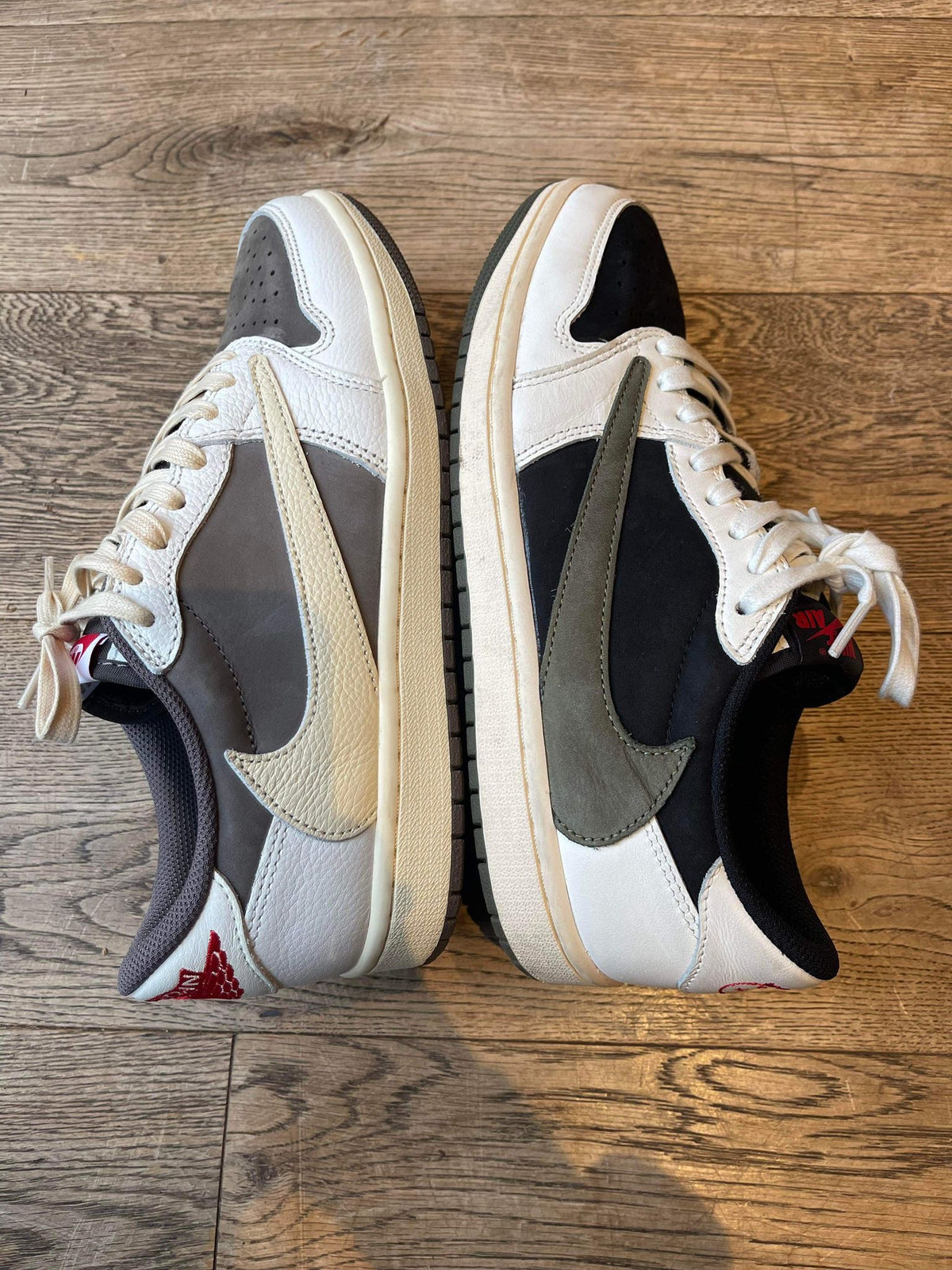 Travis Scott Sneaker Mystery Box - SARUGENERAL