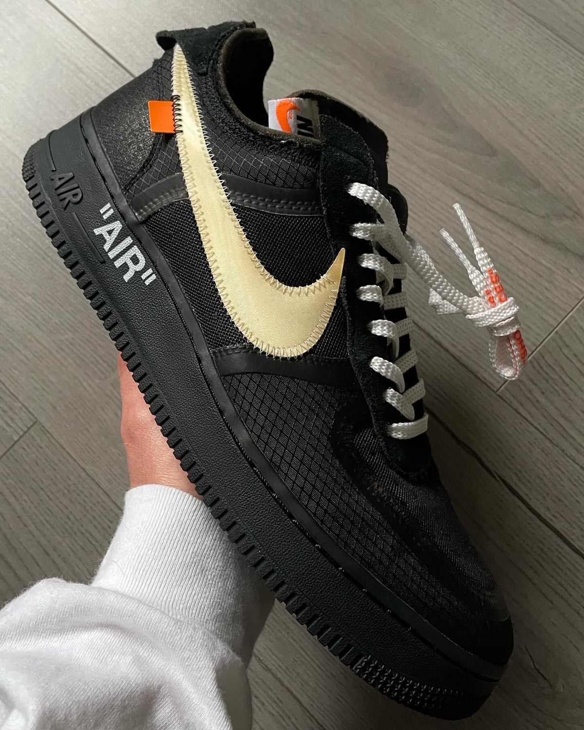 Off-White sneaker box