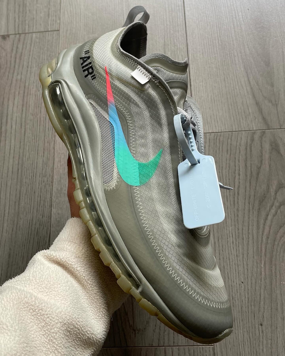 Off-White sneaker box
