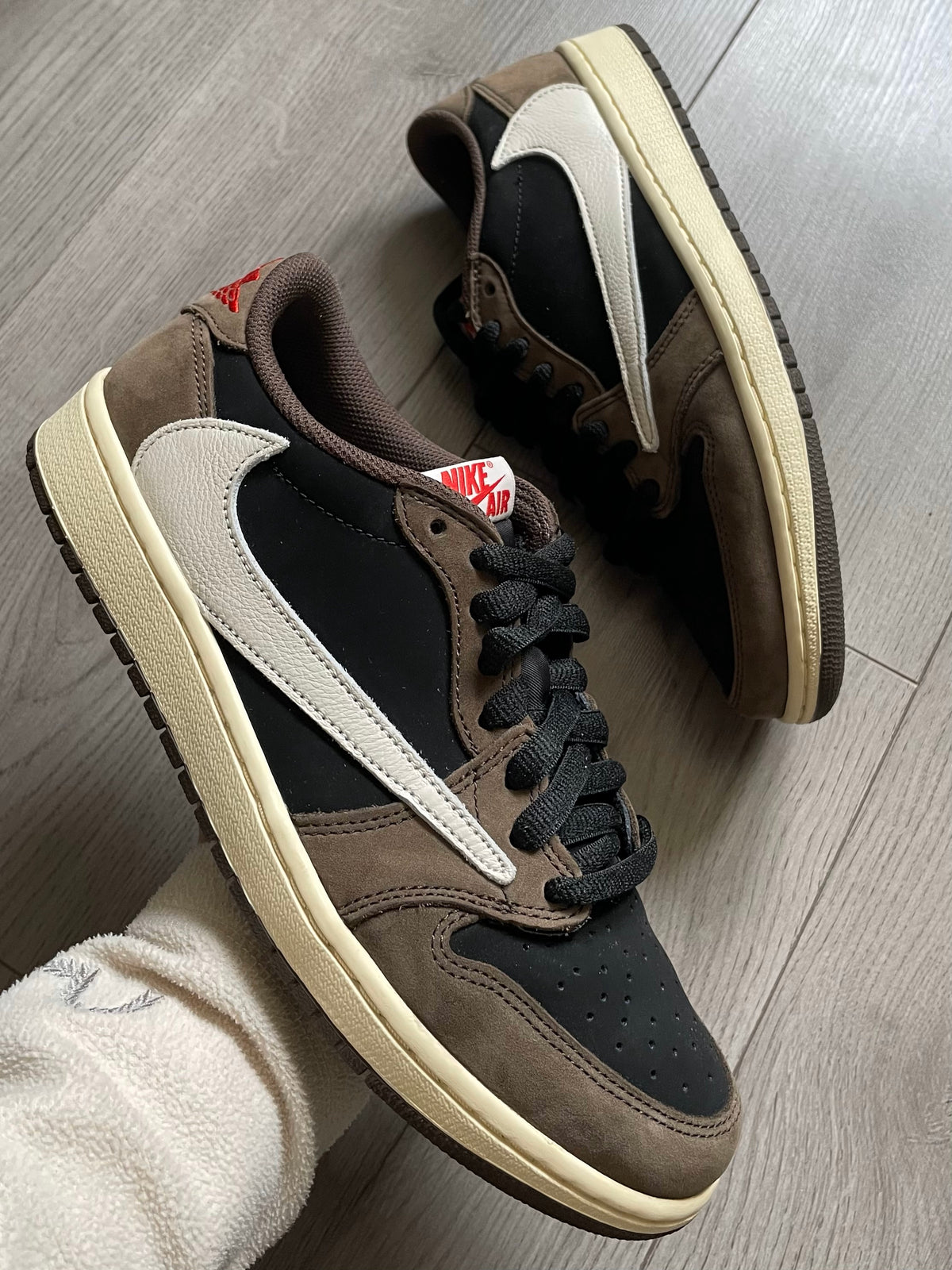 Travis Scott Sneaker Mystery Box - SARUGENERAL