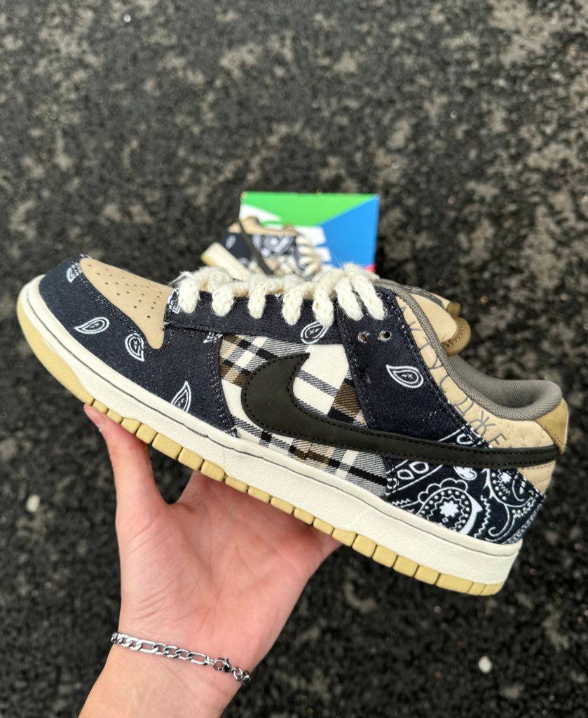 Travis Scott Sneaker Mystery Box - SARUGENERAL