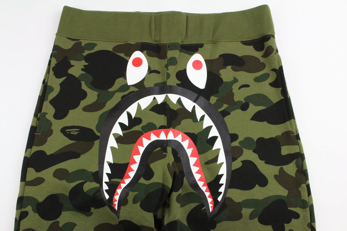 Bape 1st Green Camo Shark joggers - SaruGeneral