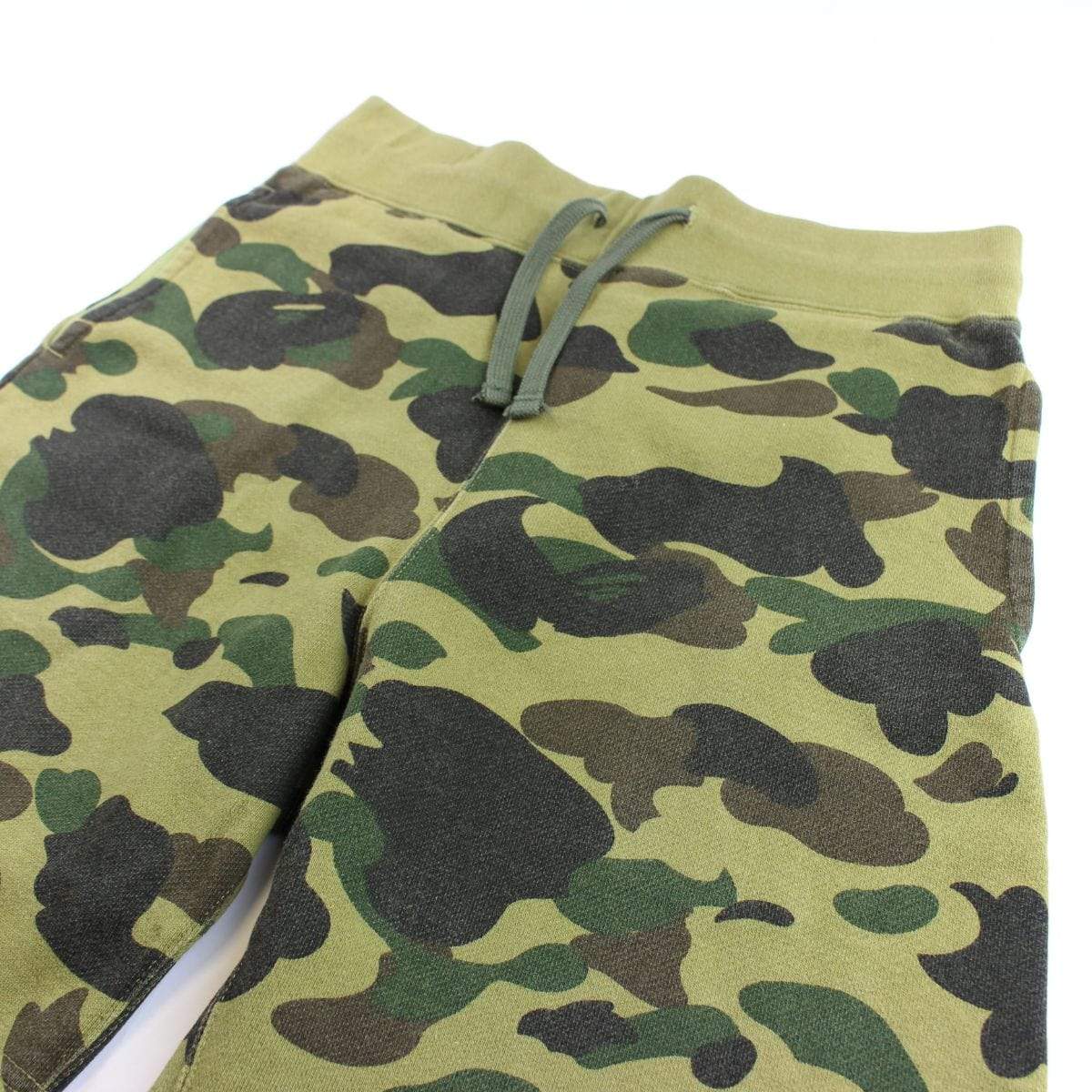bape 1st green camo shorts - SaruGeneral