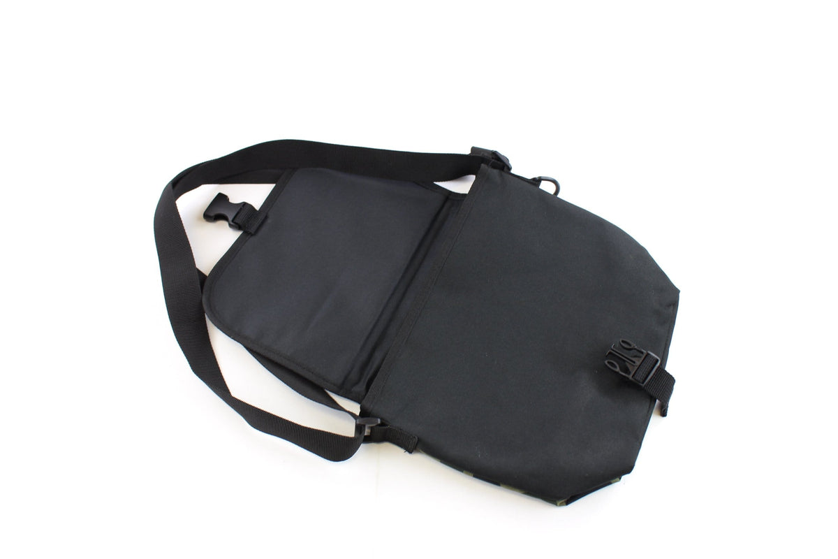 bape text hip bag - SaruGeneral