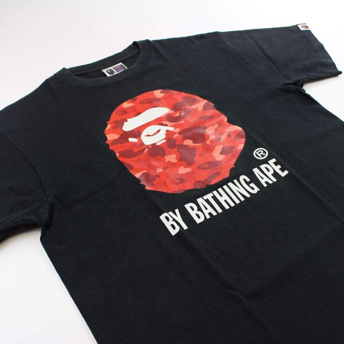 Bape Red Camo Big Ape Logo Tee Black - SaruGeneral