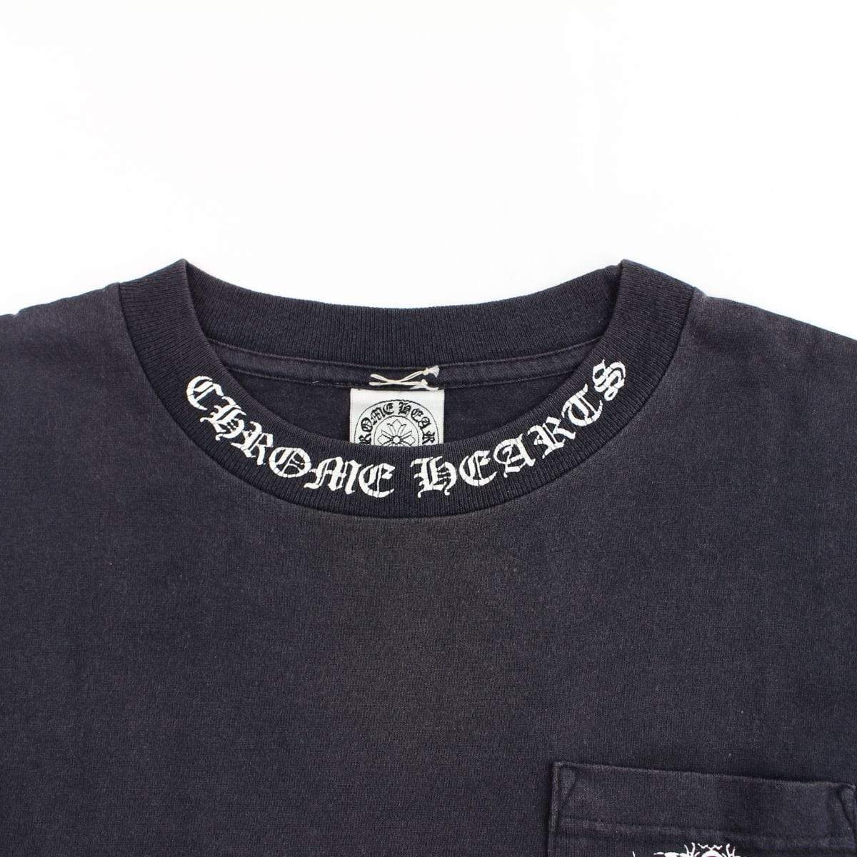 chrome hearts dagger neckline text tee black - SaruGeneral