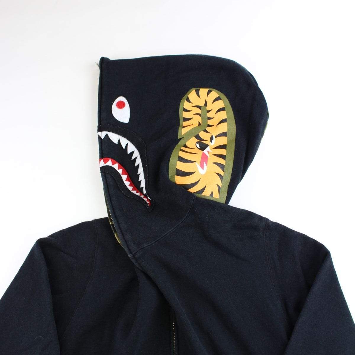 bape 1st green camo shark black - SaruGeneral
