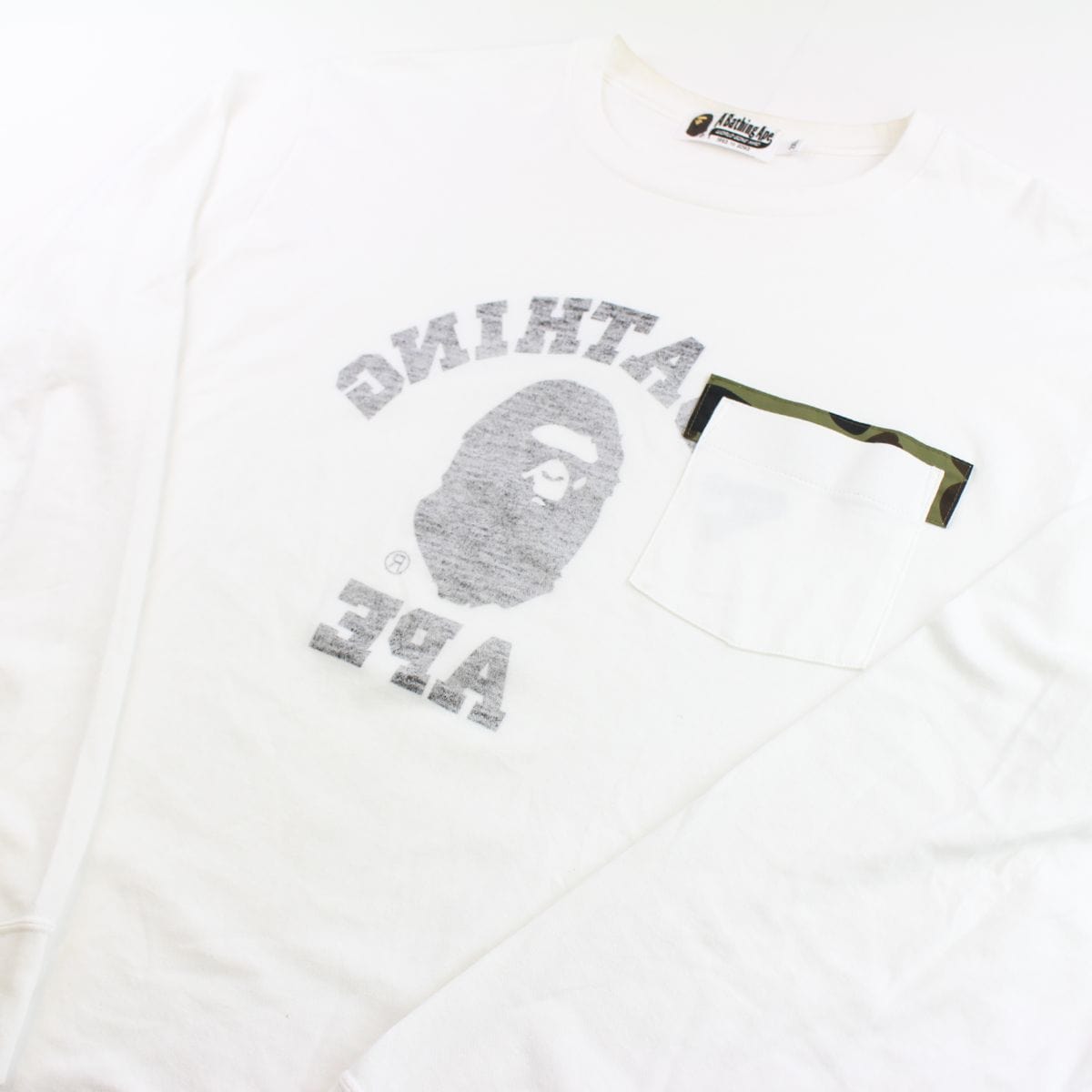 Bape backwards college logo pocket ls white - SaruGeneral