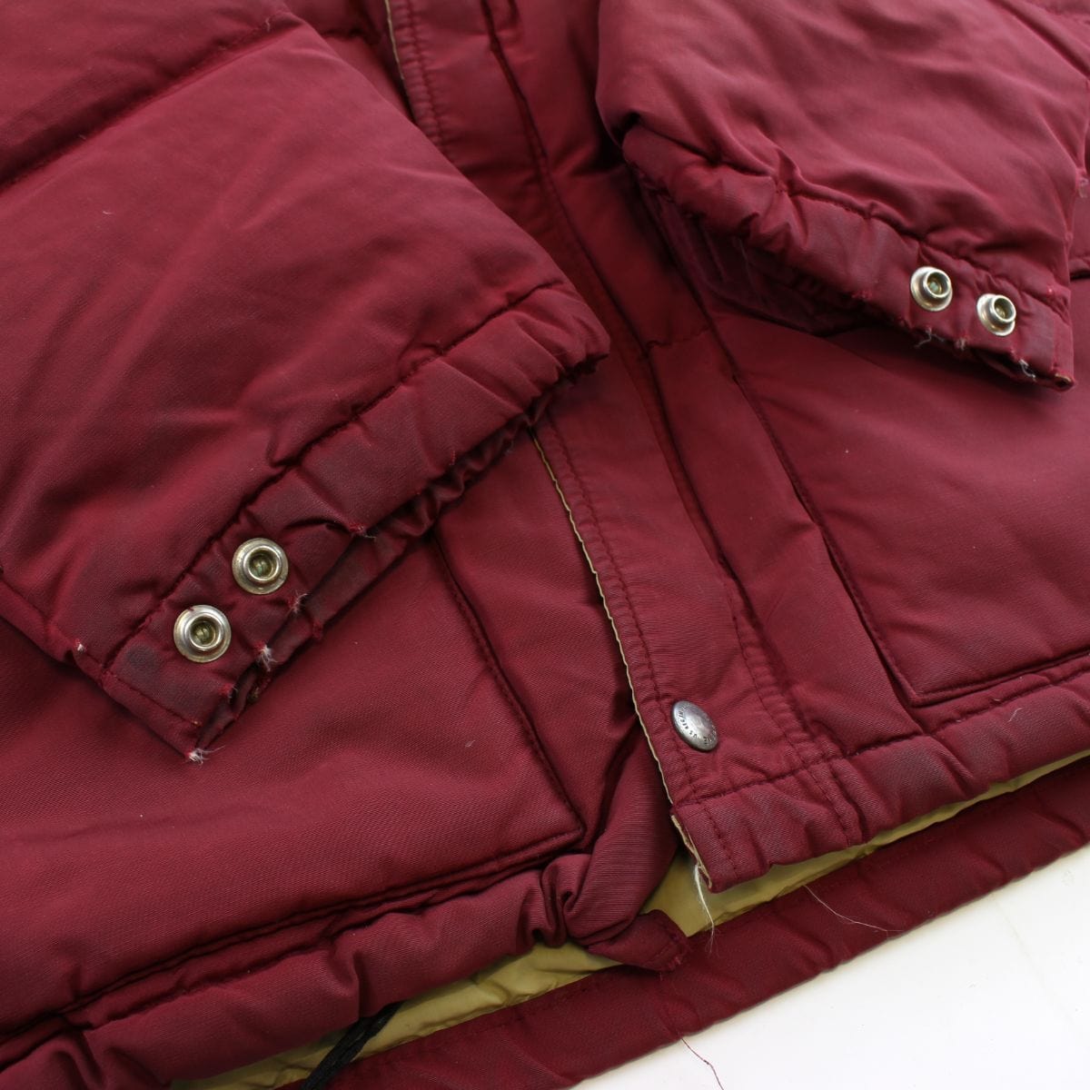Supreme Burgundy Puffer Jacket - SaruGeneral