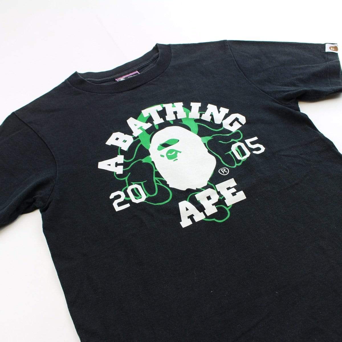 bape white college logo green milo 05 tee black - SaruGeneral