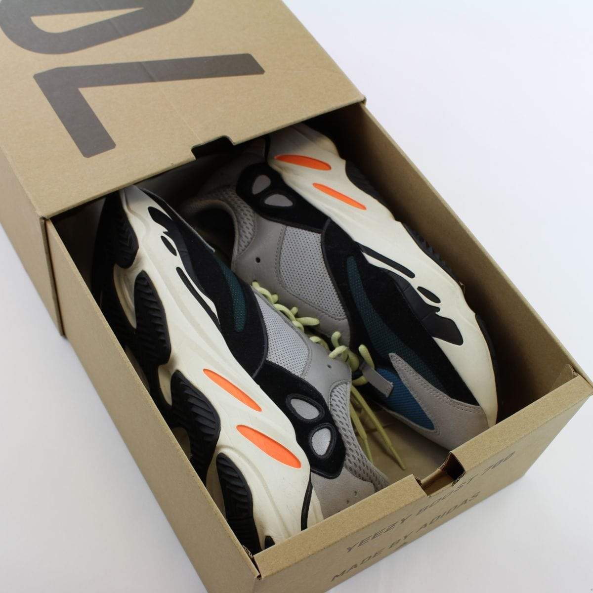 Adidas x Yeezy Boost 700 Wave Runners - SaruGeneral