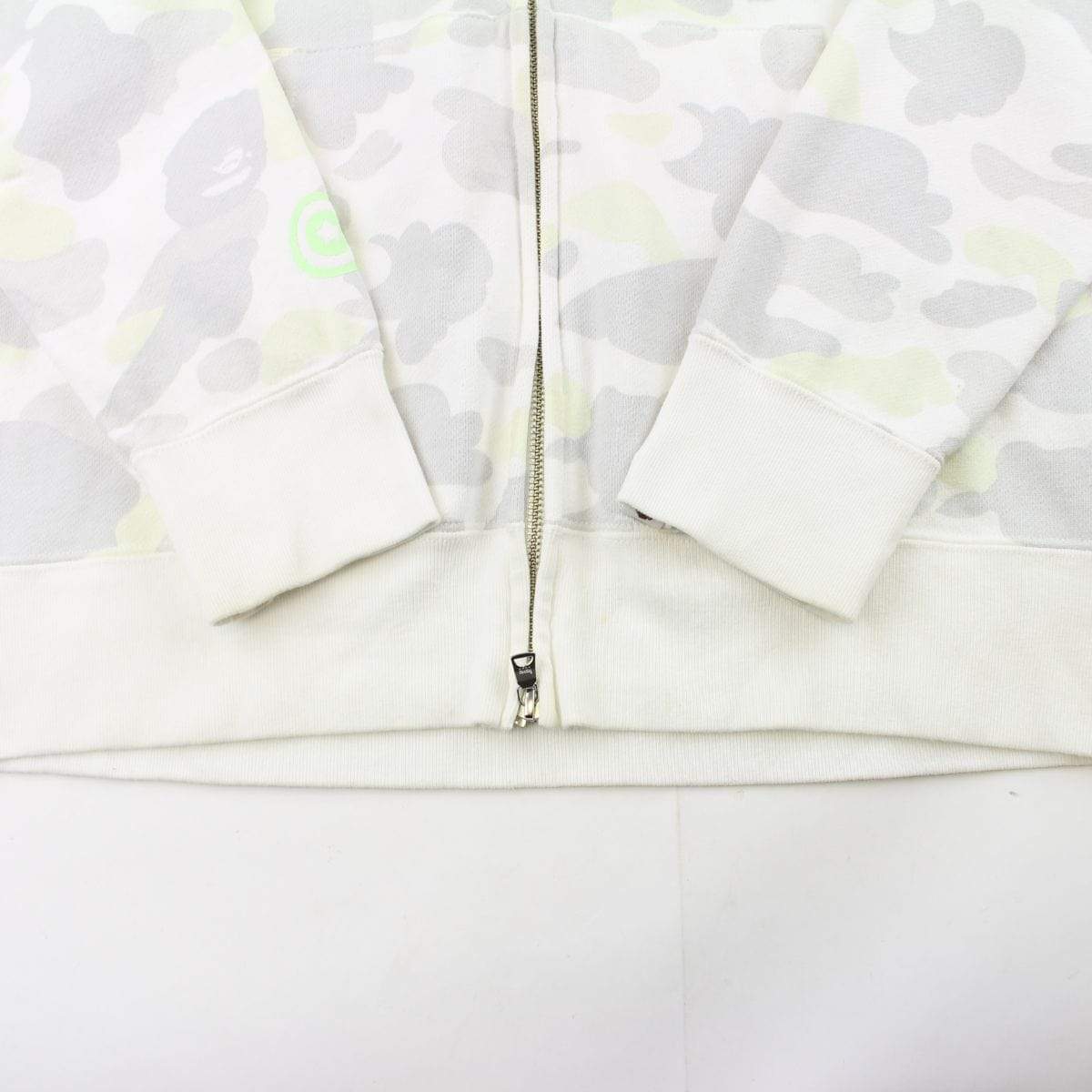 Bape glow in the dark shark White - SaruGeneral