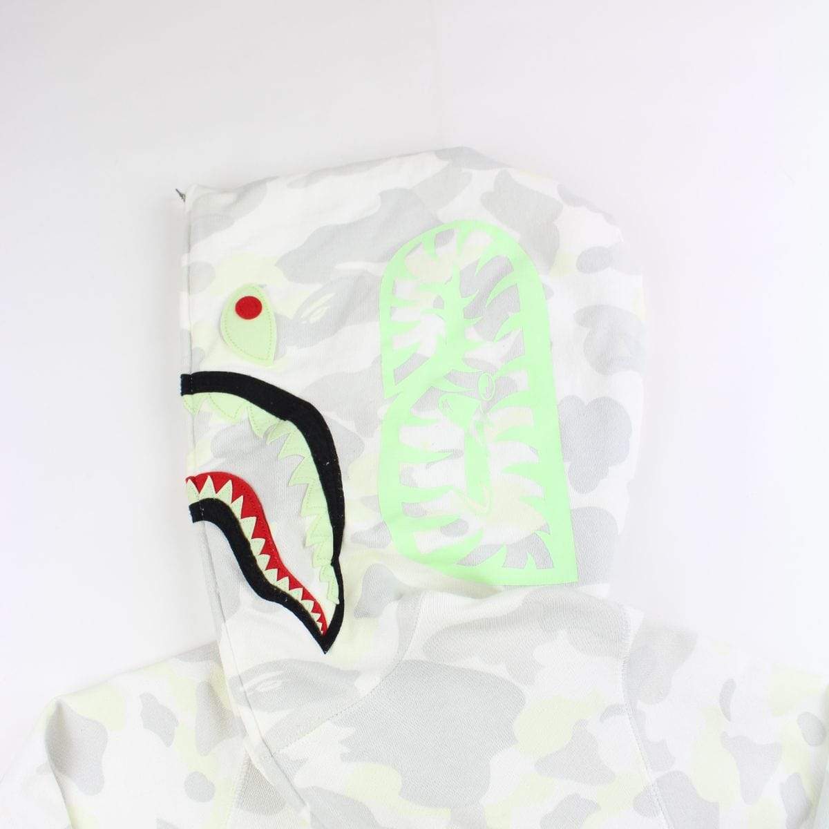 Bape glow in the dark shark White - SaruGeneral