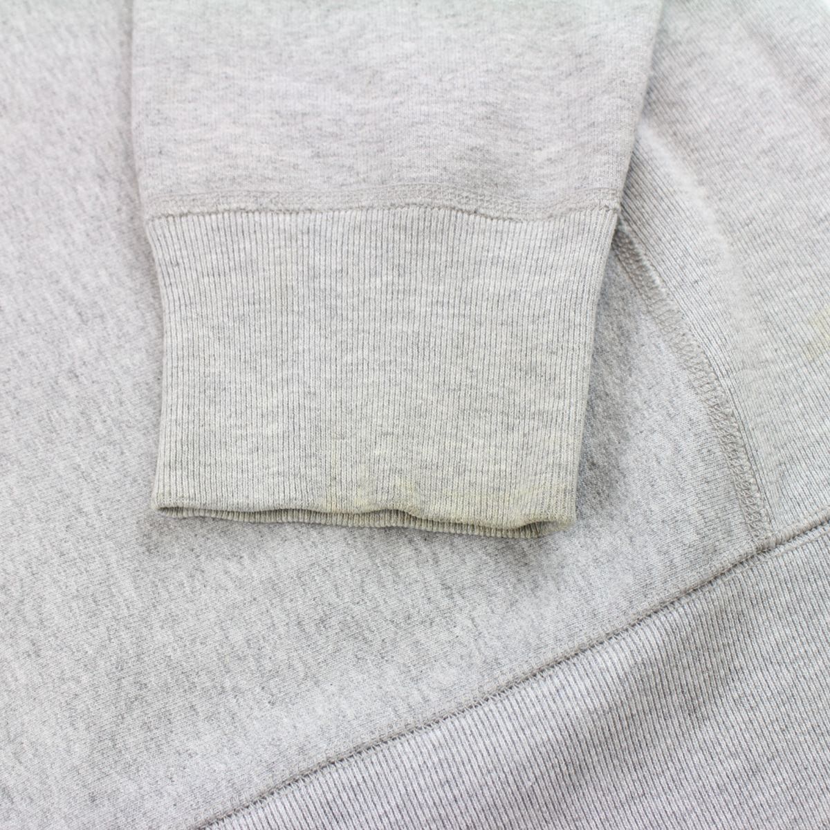 Supreme camacho crewneck grey 2002 - SaruGeneral