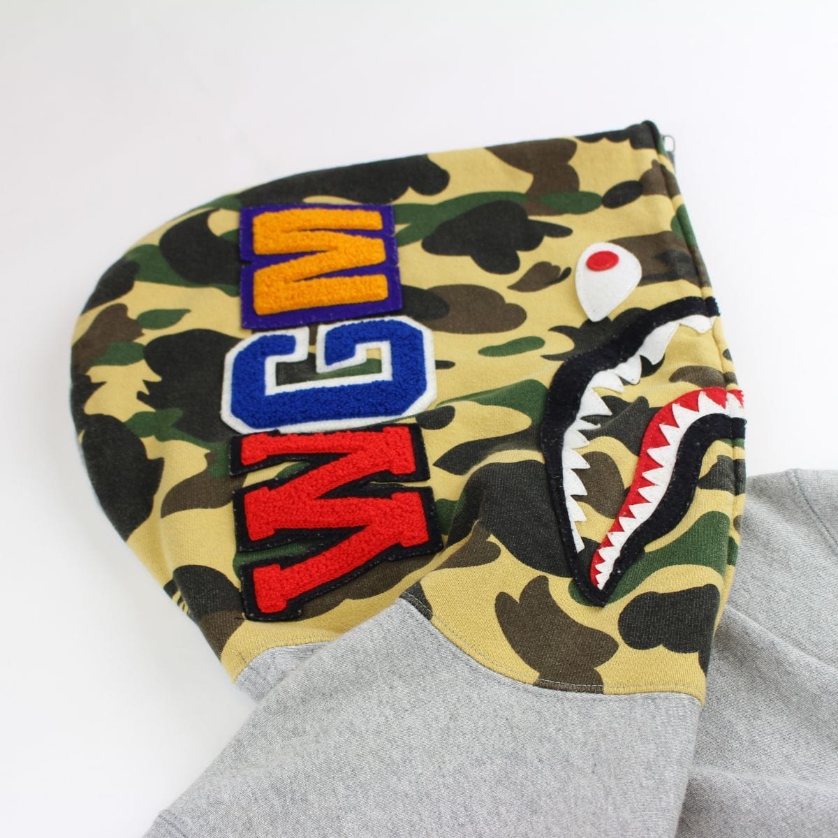 Bape Grey/1st yellow camo shark - SaruGeneral