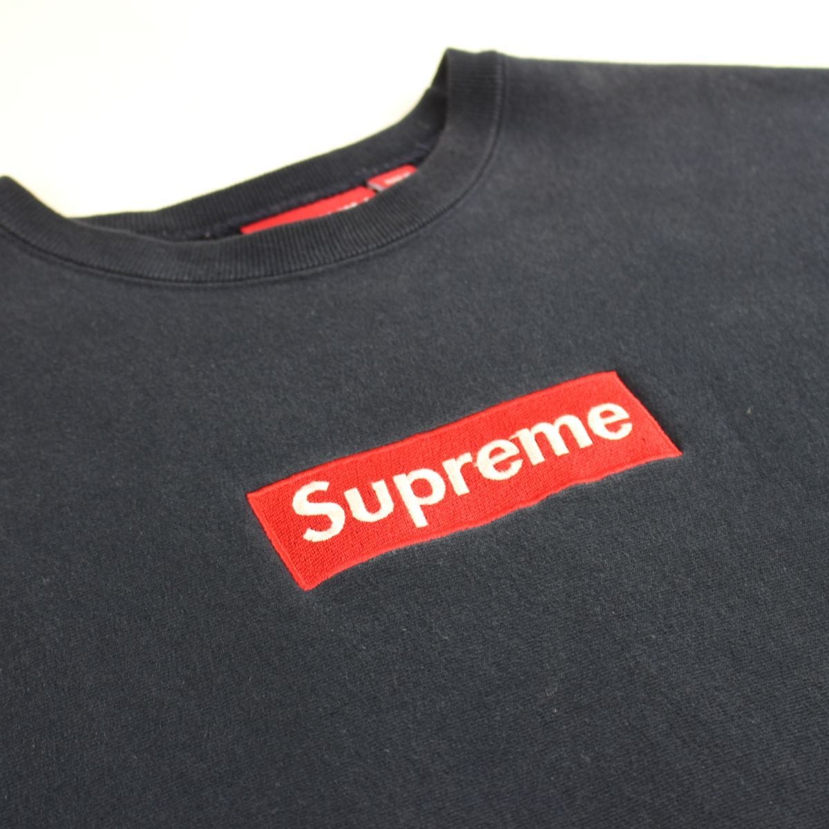 Supreme red on navy box logo crewneck early 2000's - SaruGeneral