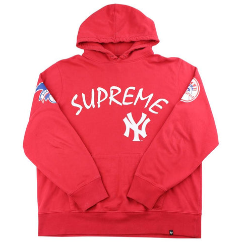 Sweat à capuche rouge Supreme x New York Yankees 2015