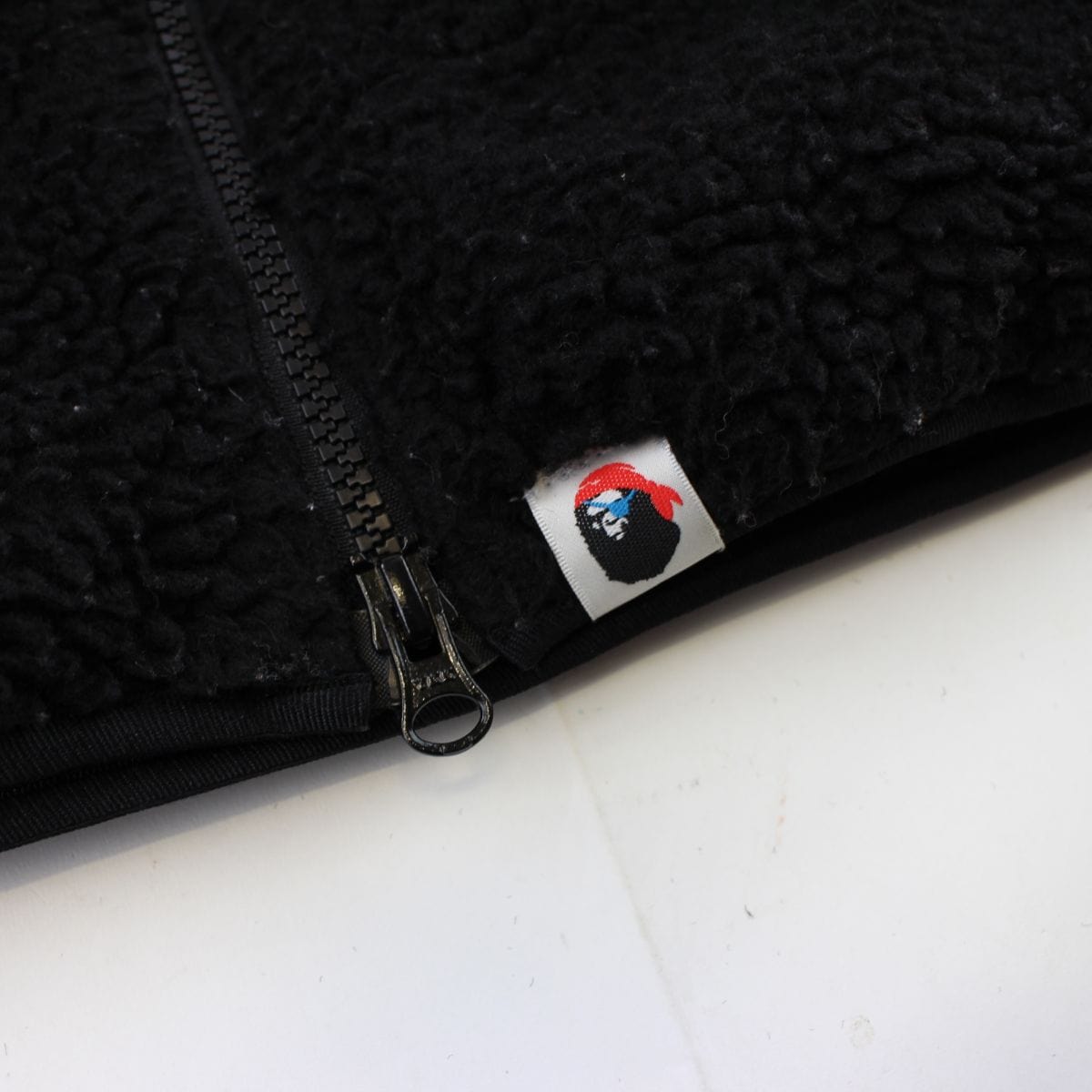 Bape pirate sherpa fleece black - SaruGeneral
