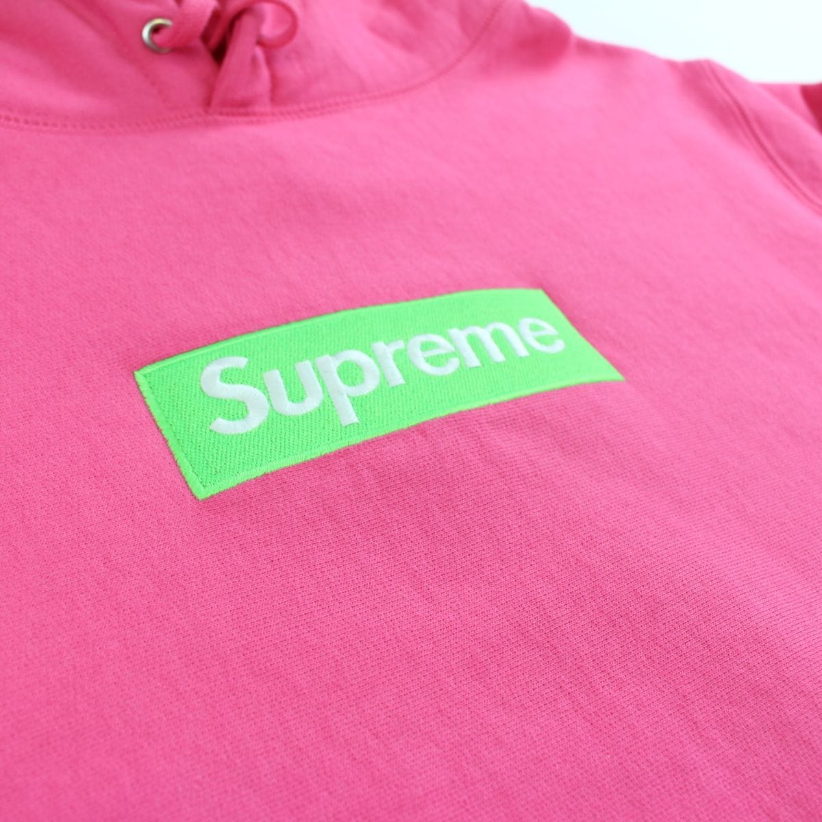 supreme magenta box logo hoodie 2017 - SaruGeneral