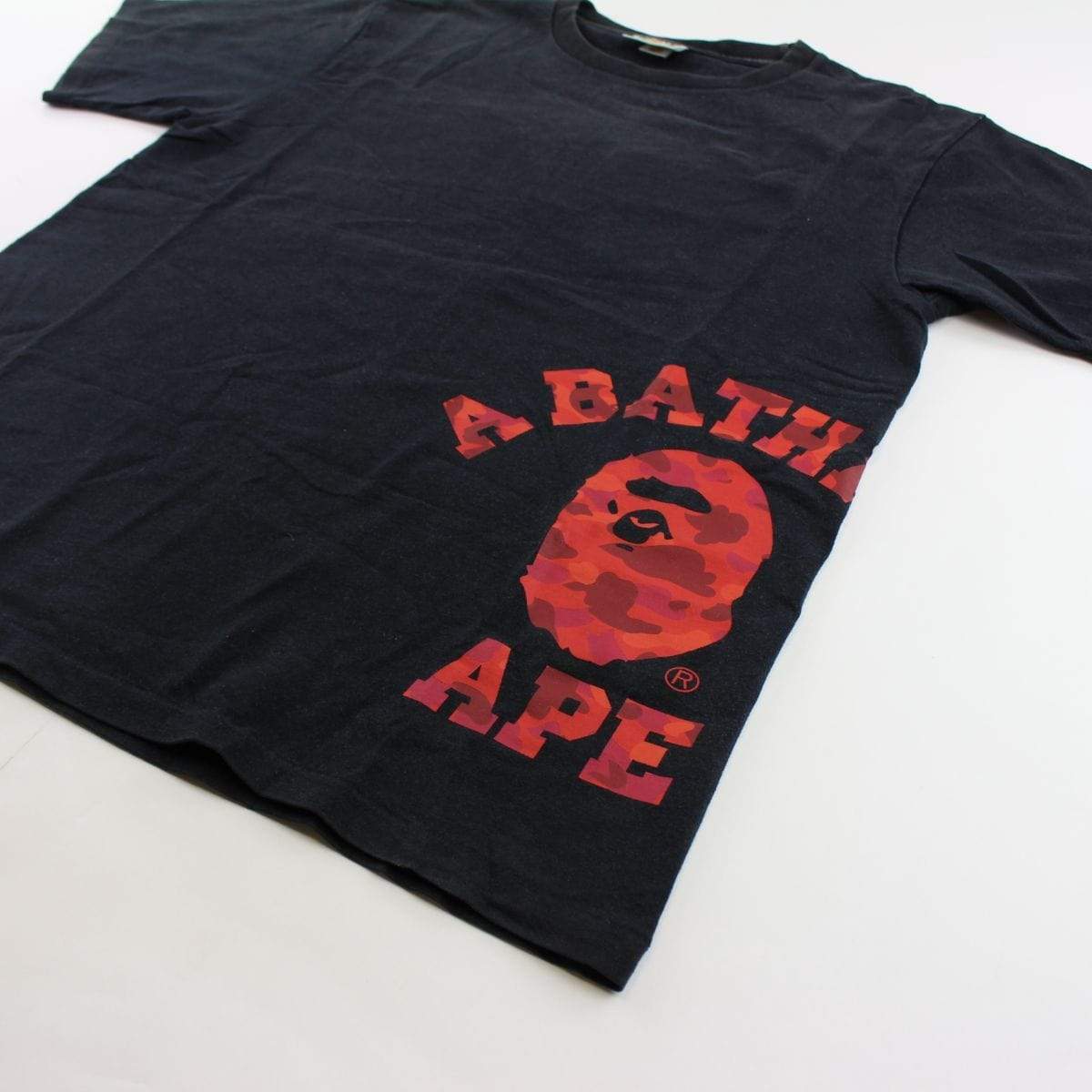 Bape Red Camo Side College Logo Tee Black - SaruGeneral