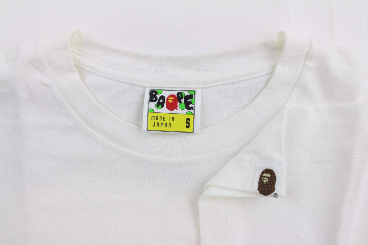 Bapesta Red Star Text Gold Tee White - SaruGeneral
