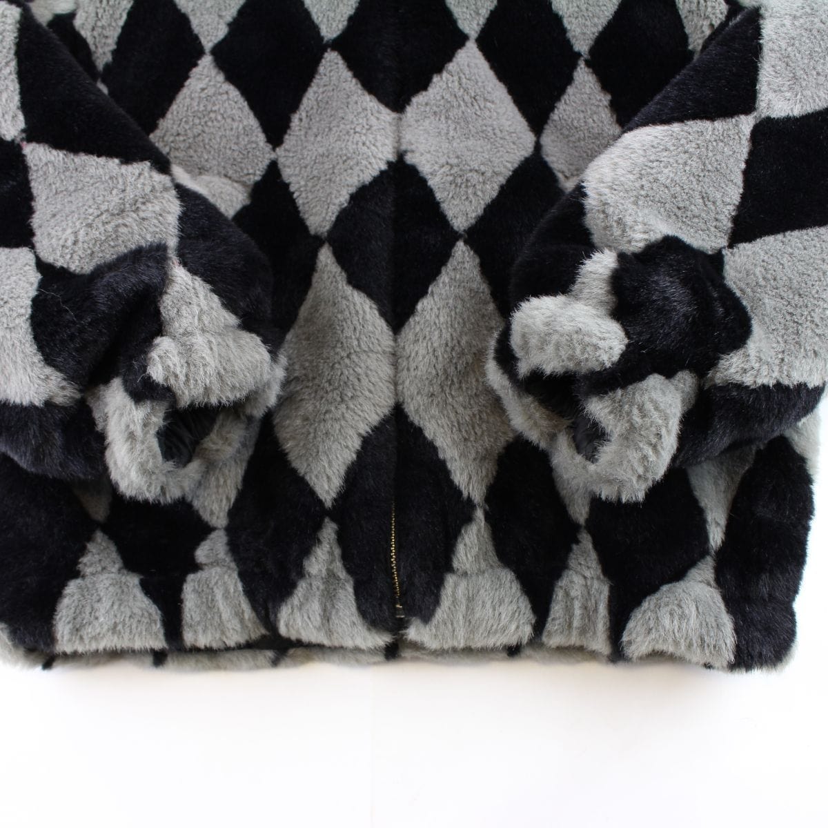Supreme Diamond Faux Fur jacket AW18 - SaruGeneral
