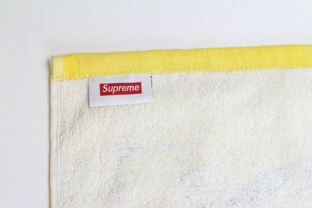 Supreme Bling Box Logo Towel - SaruGeneral